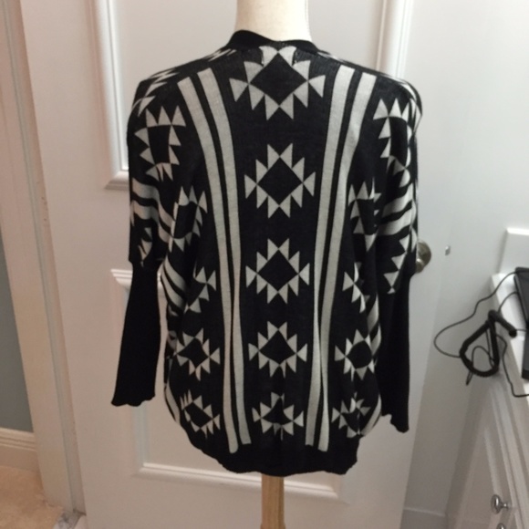 TOBI Aztec Cardigan Tribal Navajo Oversized S/M - Picture 2 of 6
